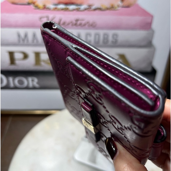 Gucci Pink Guccissima Bow Compact Wallet GUC - Picture 8 of 17